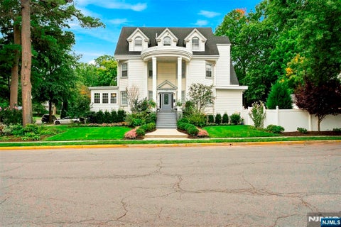 Photo of 354 Highland Avenue, Orange, NJ 07050 (MLS # 26033954)
