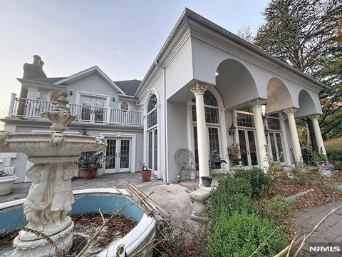 19 Powder Hill Road Saddle River NJ 07458