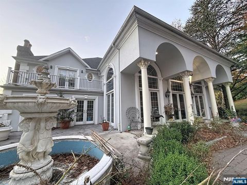 19 Powder Hill Road Saddle River NJ 07458