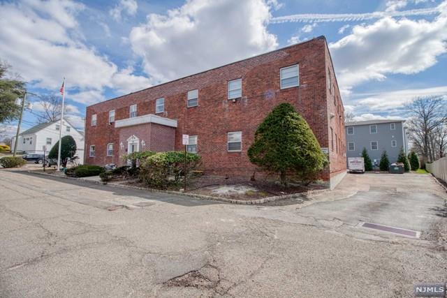 101 West Street Suite 18