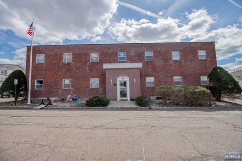 Photo of 101 West Street #Suite 18, Hillsdale, NJ 07642 (MLS # 24008609)