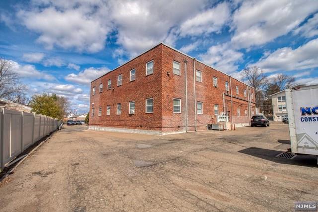 101 West Street Suite 18