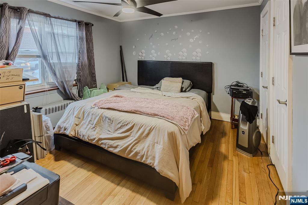 418 Esplanade 5