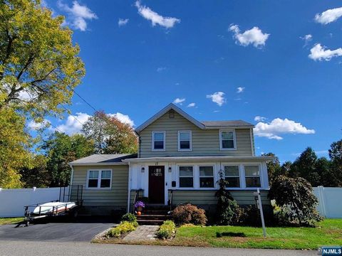 17 Locust Street Wanaque NJ 07420