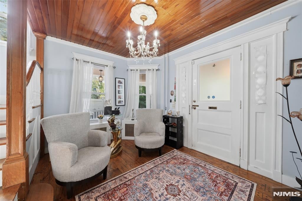 103 Fort Lee Road