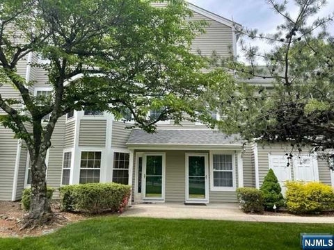 Photo of 1509 Cornwall Rd, Mahwah, NJ 07430 (MLS # 26024474)