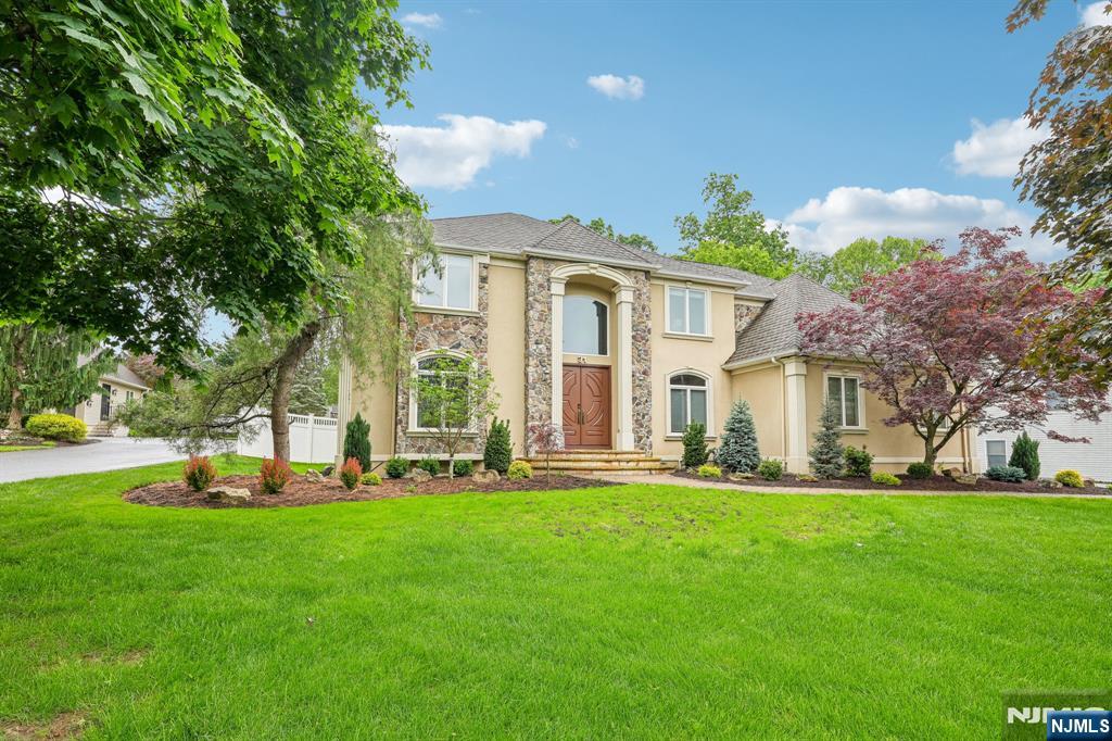Property for Sale at 31 Bourbon Street, Wayne, New Jersey - Bedrooms: 4 
Bathrooms: 5 
Rooms: 12  - $1,349,900