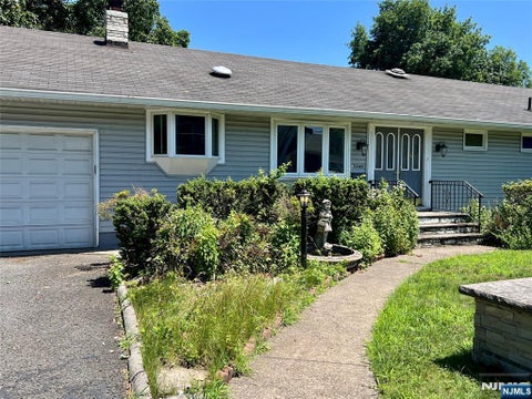Photo of 2240 Jones RD, Fort Lee, NJ 07024 (MLS # 26026044)