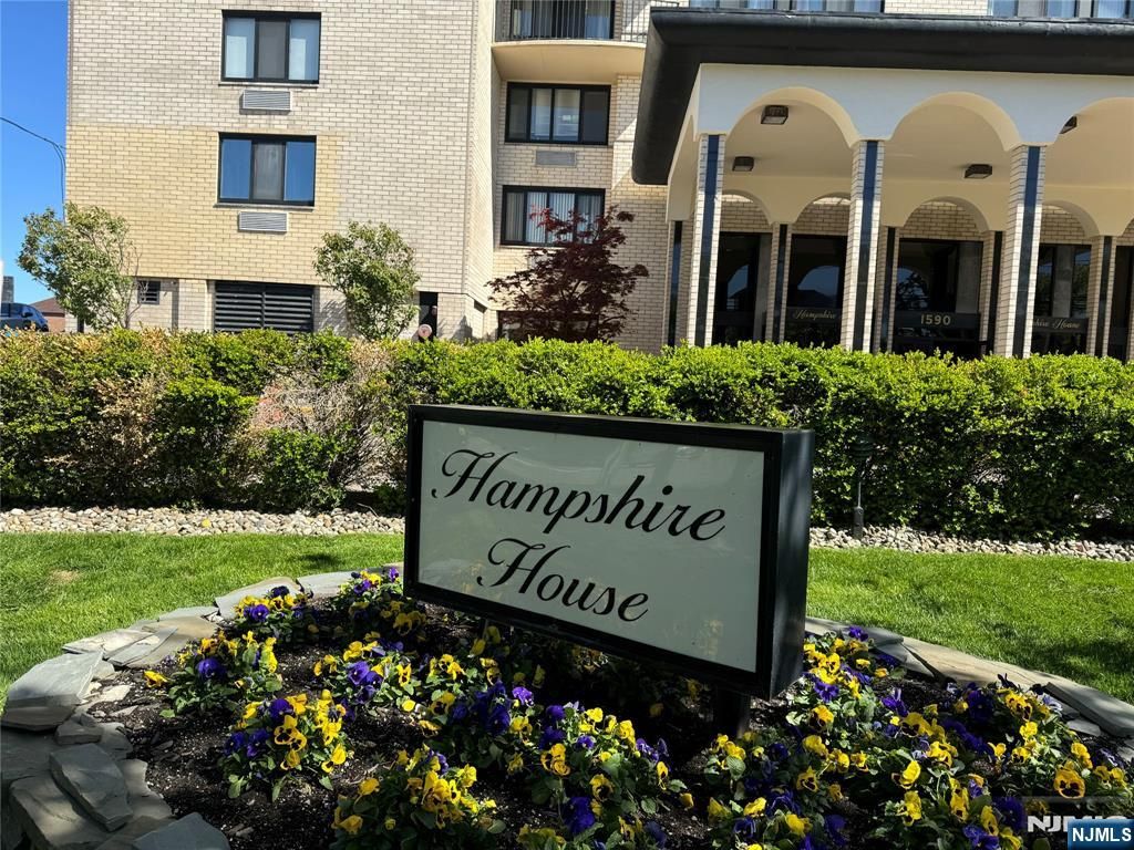 Photo of 1590 Anderson Avenue #2F, Fort Lee, NJ 07024 (MLS # 26014790)