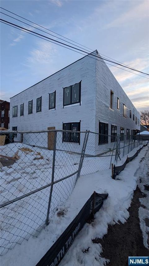 Photo of 223 Orient Way, Rutherford, NJ 07070 (MLS # 26005208)