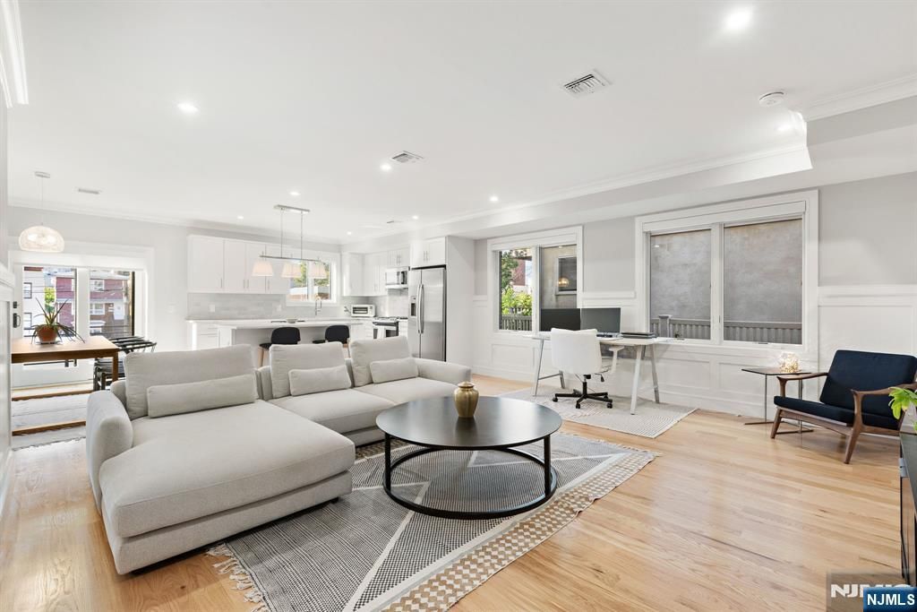 Photo of 319 8th Street #1, Fairview, NJ 07022 (MLS # 25033304)