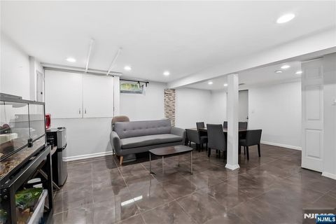 Photo of 342 Lincoln Avenue, Elmwood Park, NJ 07407 (MLS # 25043372)