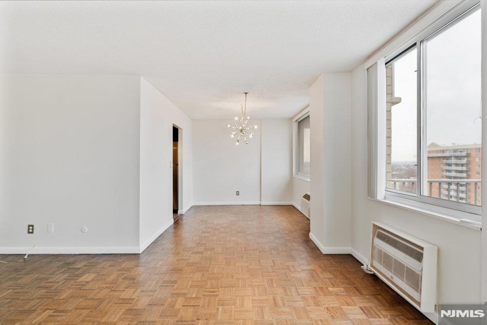 160 Overlook Avenue 20D