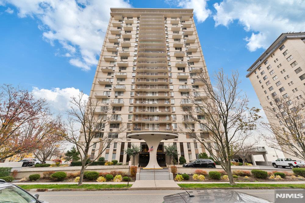 160 Overlook Avenue 20D