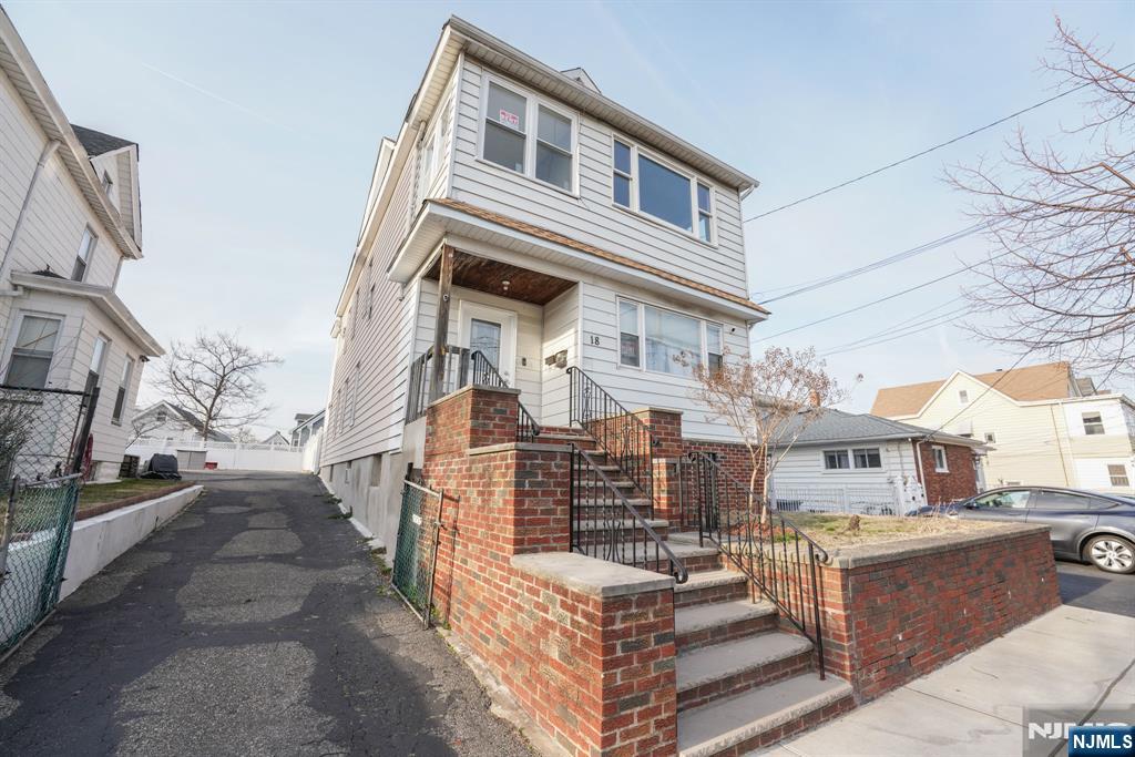 Rental Property at 18 Prescott Ave, Clifton, New Jersey - Bedrooms: 3 
Bathrooms: 1 
Rooms: 4  - $3,000 MO.
