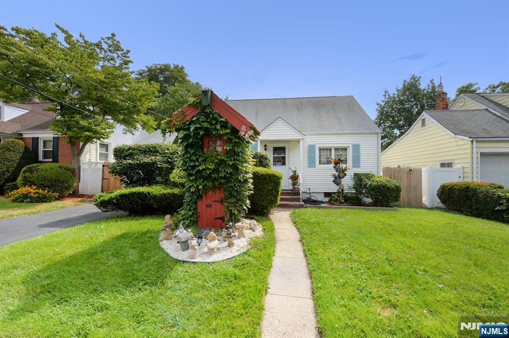 17 S Paula Drive