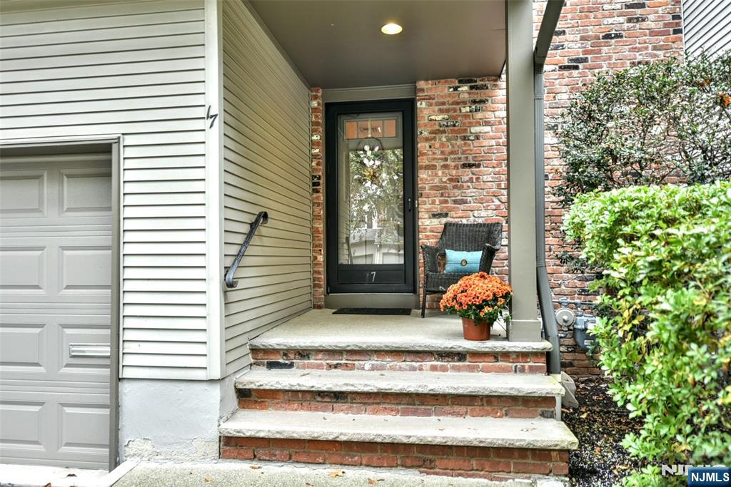 17 Allison Court