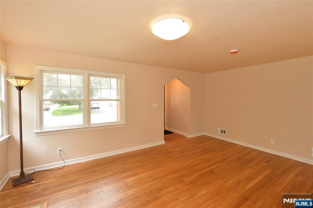 59 E Linden Avenue