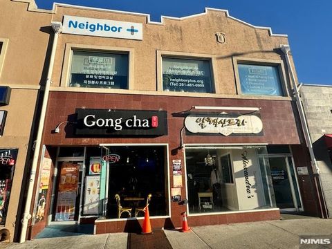 Photo of 256 Broad Avenue, Palisades Park, NJ 07650 (MLS # 25015752)