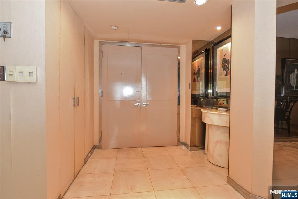 245 Prospect Avenue 18A