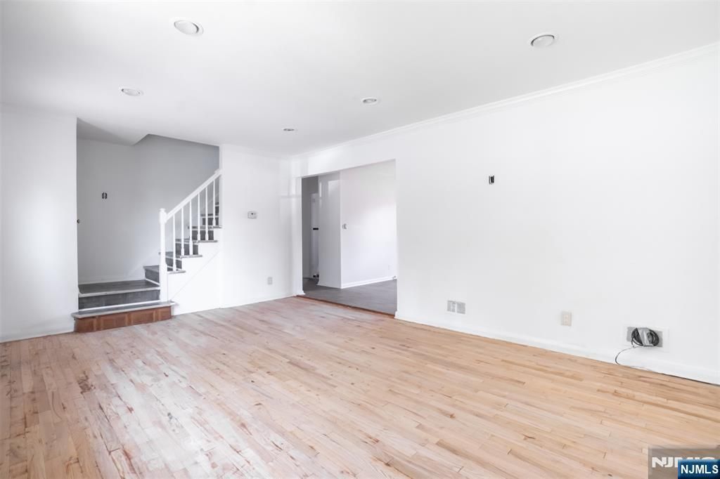 Photo of 263 Genesee Avenue, Englewood, NJ 07631 (MLS # 25029887)