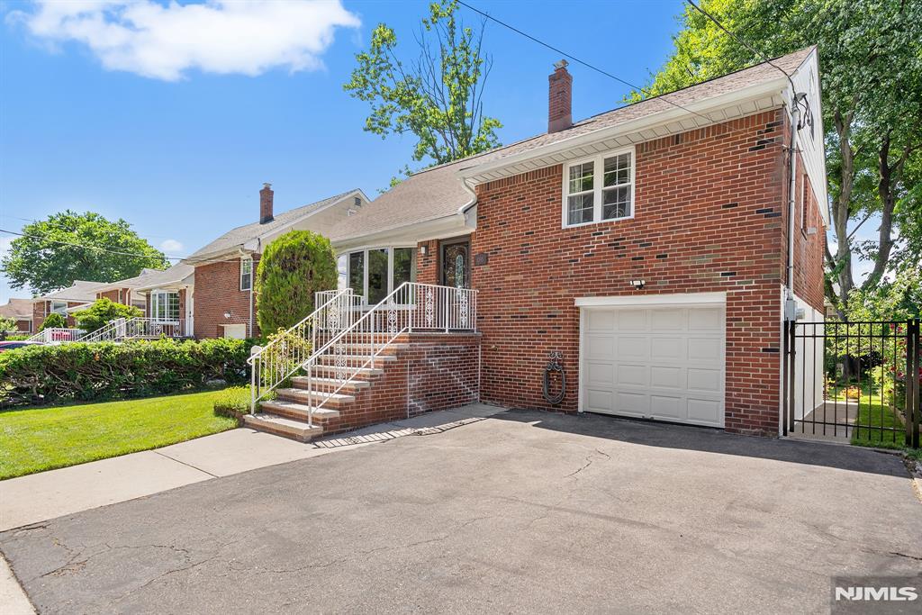 1095 Harvard Place