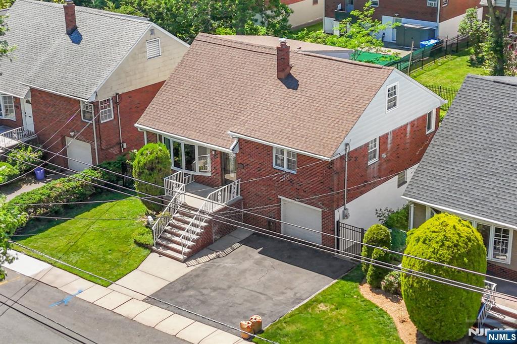 1095 Harvard Place