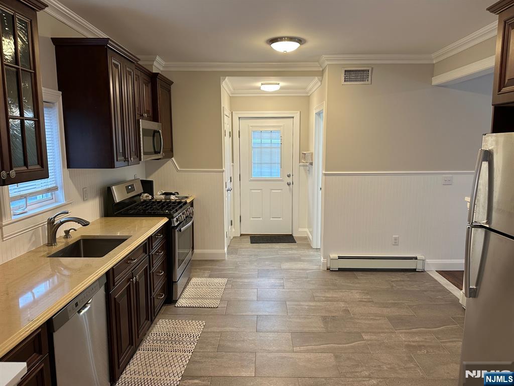 Homes for Sale in Northern NJ | ThisIsRiverEdge.com 310 Kinderkamack Road 1