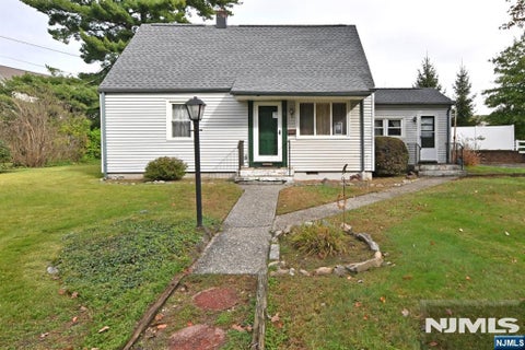 Photo of 1 Second Avenue, Wanaque, NJ 07420 (MLS # 26039371)