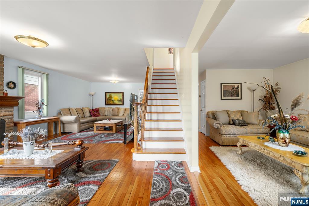 226 Mohegan Way