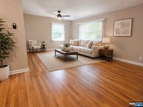 Photo of 476 Heath PL #28, Hackensack, NJ 07601 (MLS # 26032720)