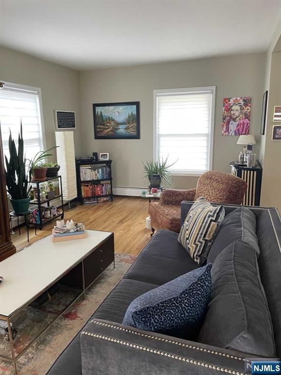 Hackensack, New Jersey 07601, United States, 1 Bedroom Bedrooms, ,1 BathroomBathrooms,Residential,Active,86381