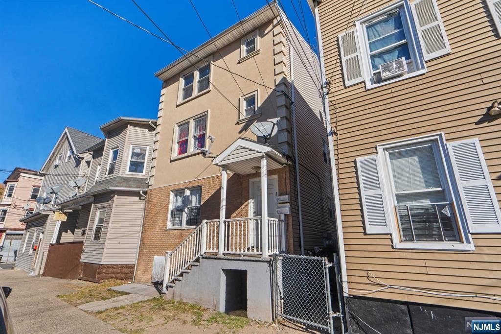 Property for Sale at 132 E Main Street, Paterson, New Jersey - Bedrooms: 6 
Bathrooms: 4 
Rooms: 12  - $439,000