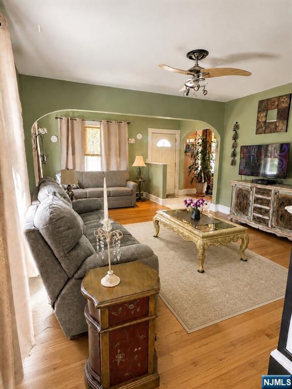 Photo of 70 Franklin Street, Little Ferry, NJ 07643 (MLS # 26016017)