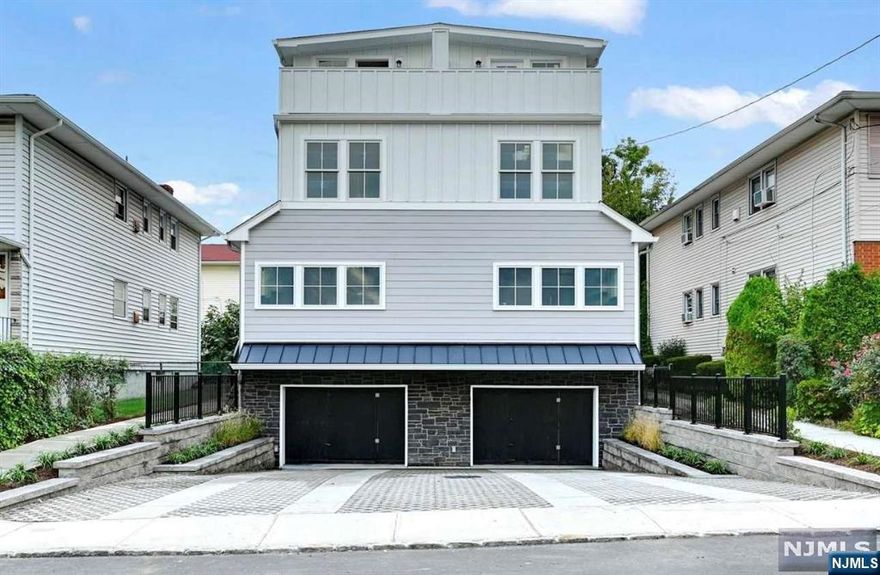 This brand-new construction condo spans 3 levels of modern elegance, designed for today's lifestyle. Oak hardwood floors extend throughout, enhancing the home's timeless appeal. The 1st floor welcomes you w/ a sunlit family rm that opens to a fully fenced, flat backyard, perfect for relaxation. The kitchen boasts premium SS Thermador appliances, while a stylish powder room adds extra convenience on this level. Upstairs, the 2nd floor features two generously sized bdrms, sharing a beautifully appointed full bathroom. The third floor offers a private retreat, with a cozy bedroom, ample closet space, an en-suite full bath, & a private balcony, making it ideal as a master suite or guest quarters. Additional highlights include a laundry area conveniently located near the garage, Residence ideally situated near downtown, schools, parks, trains, buses, and major highways, this home combines modern luxury wi/ unbeatable convenience - and best of all, there's no HOA! Do not miss this one!