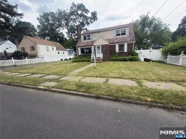 131 Intervale Road Teaneck NJ 07666