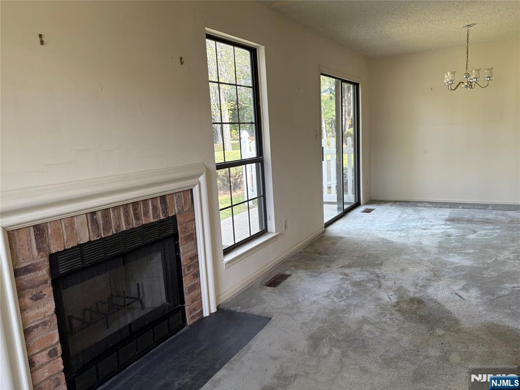 Mahwah, New Jersey 07430, United States, 2 Bedrooms Bedrooms, ,1 BathroomBathrooms,Residential,Active,199139