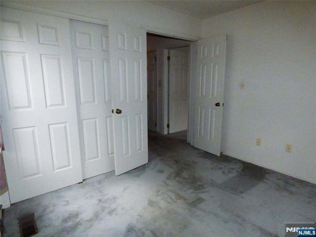 Mahwah, New Jersey 07430, United States, 2 Bedrooms Bedrooms, ,1 BathroomBathrooms,Residential,Active,199139