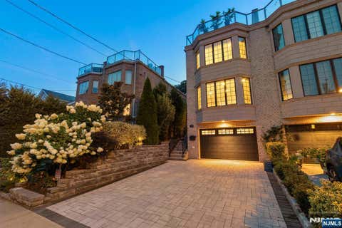 Photo of 48 Myrtle Avenue, Edgewater, NJ 07020 (MLS # 26030676)