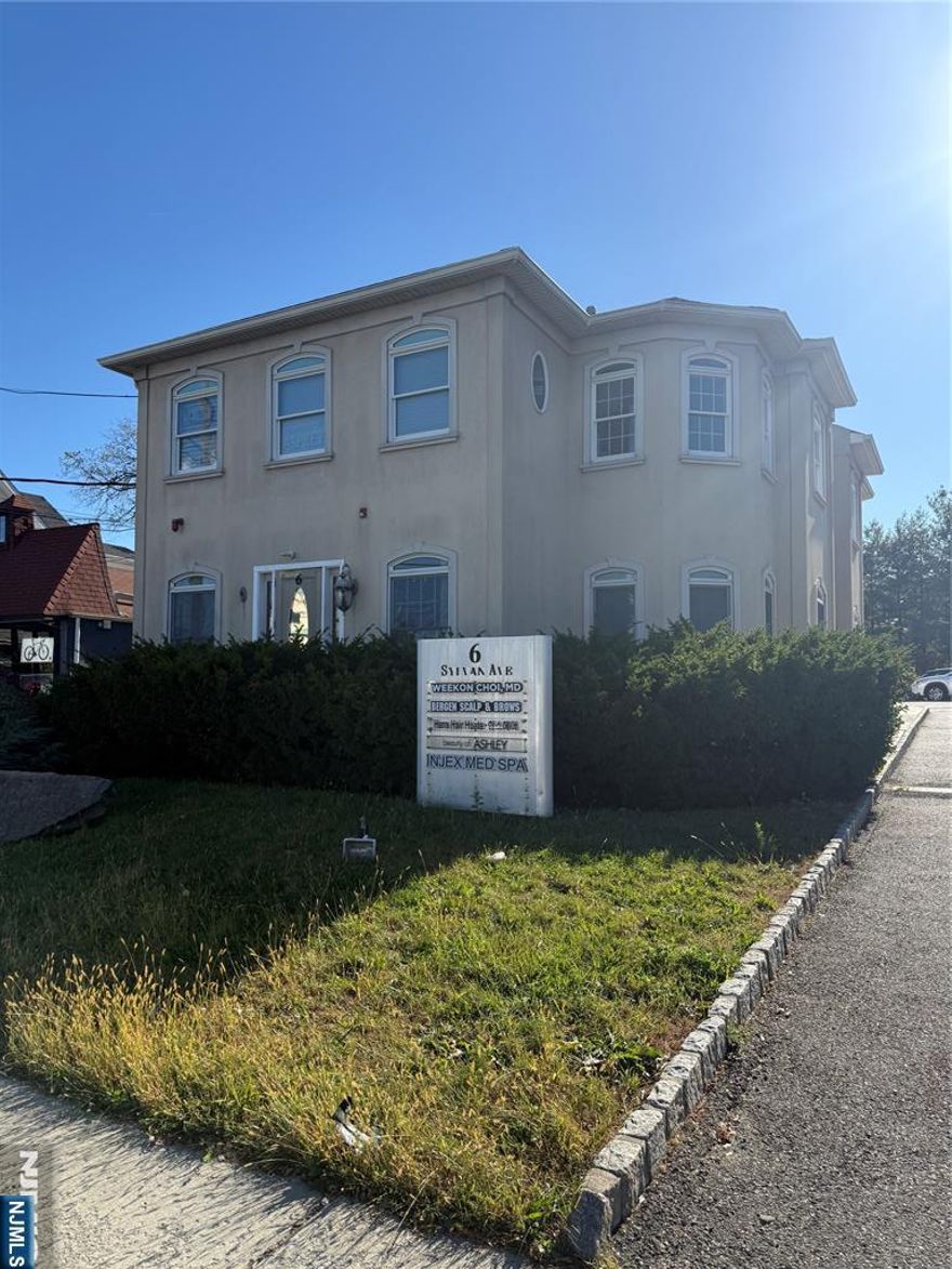 This is the Perfect space for physicians, dentists, urgent care, dermatology, physiotherapy and all other outpatient medical specialties. 1150 sq ft Medical Office for Lease in highly visible well traveled street in Englewood Cliffs. The spacious waiting/reception area, 3 built out exam rooms, private office, with on site parking and convenient access to major roadways and highways, mass transit. Please contact Linda at 201-359-4747 or Allan at 201-970-4118 for a showing today!