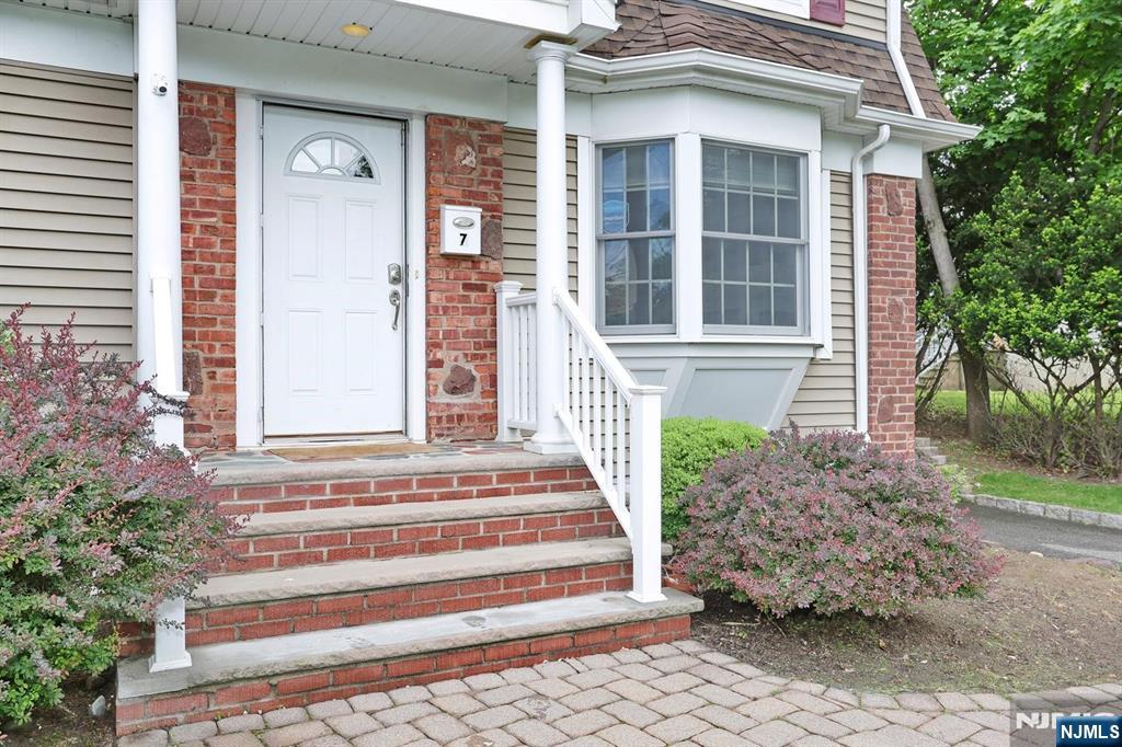 7 Short Street