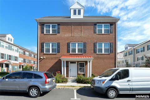 Photo of 104 W Ramsey TER #607, Fair Lawn, NJ 07410 (MLS # 26023360)