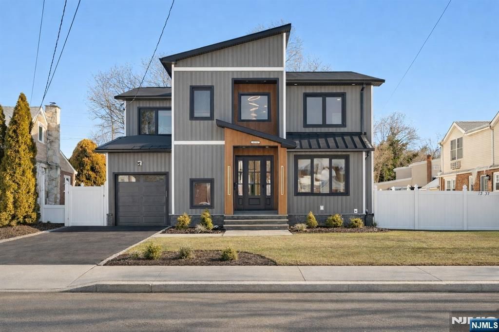 Photo of 1241 Western Drive, Fair Lawn, NJ 07410 (MLS # 26003896)