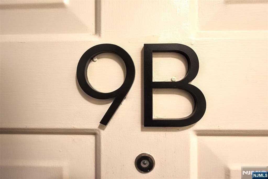 10 S Irving Street 9B
