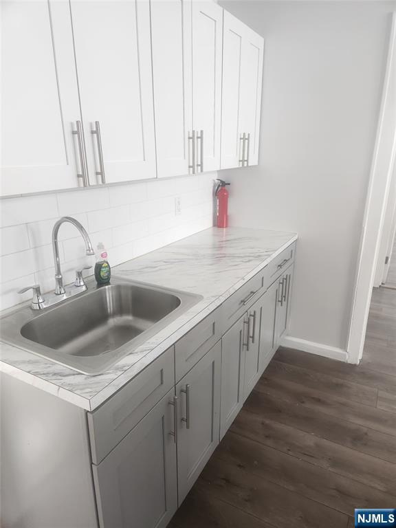 Rental Property at 2729 Aldine, Newark, New Jersey - Bedrooms: 3 
Bathrooms: 1 
Rooms: 6  - $2,450 MO.