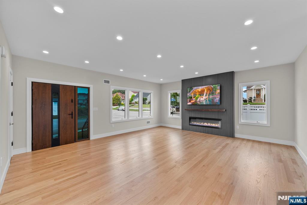 6 Hillside Terrace