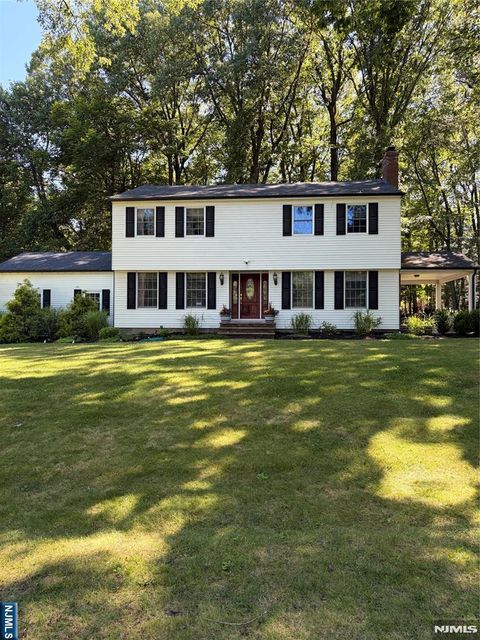 Photo of 61 Heatherhill Lane, Woodcliff Lake, NJ 07677 (MLS # 26026431)