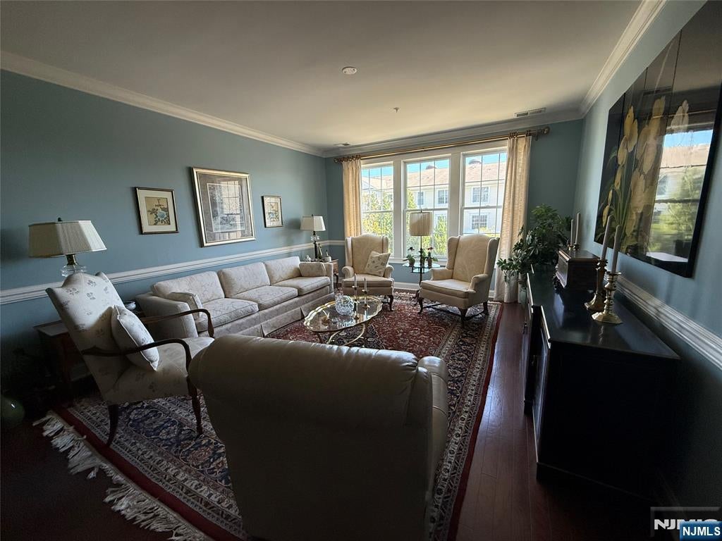 805 Four Seasons Lane