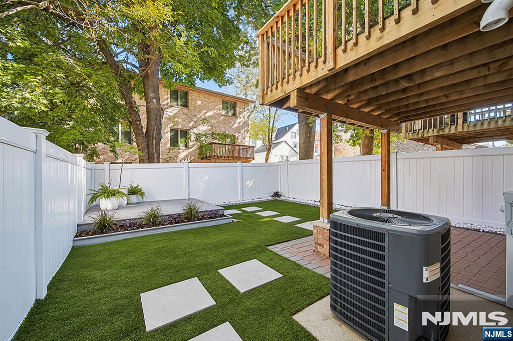 Homes for Sale in Northern NJ | ThisIsRiverEdge.com 455 Lincoln Avenue 455