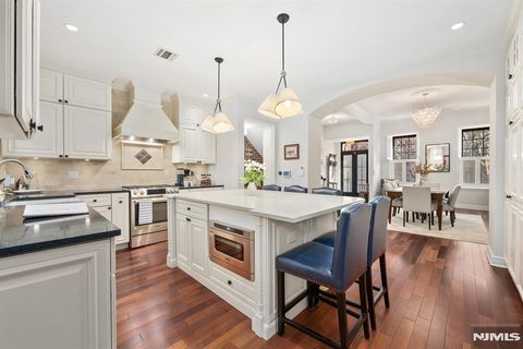 944 Bloomfield Street Hoboken NJ 07030